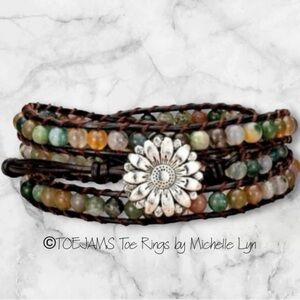 FRIENDSHIP BRACELET Daisy Button Leather and Quartz Adjustable Wrap Hand…